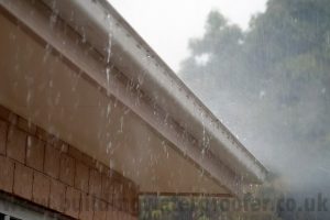 fixing leaking gutters